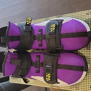 Lebron Soldier XIII SFG sz 8.5